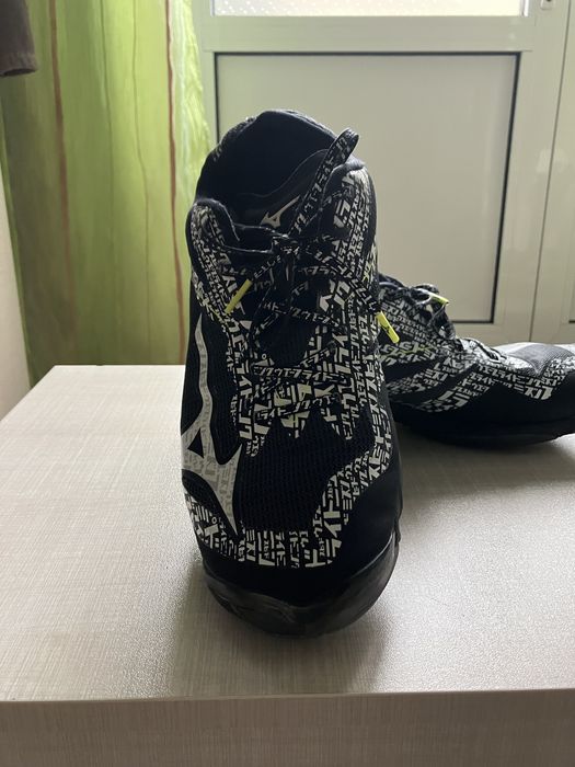 Маратонки Mizuno,42 номер