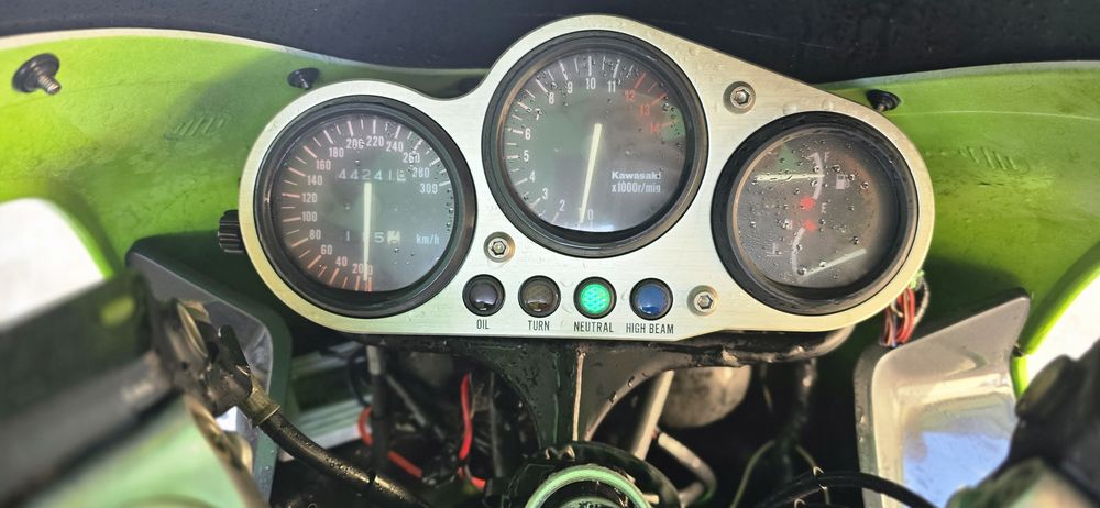 Kawasaki zx9r 145cp no honda no yamaha no suzuki