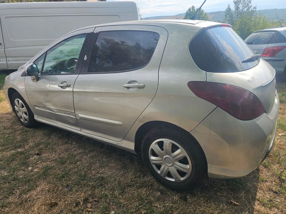Vand peugeot 308 diesel 1.6 euro 5 DEFECT