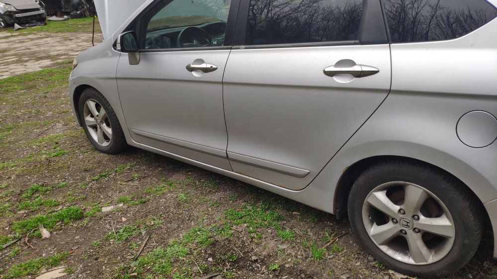 Хонда FR-V 2008(фейс)1.8/140кс НА ЧАСТИ