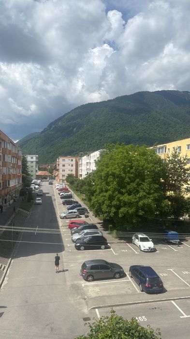 Apartament 2 camere semidecomandat