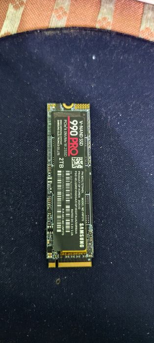 SSD M2 NVMe Samsung 990 pro.