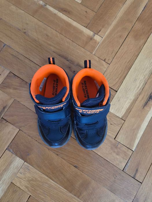 Skechers S-light светещи боти, номер 24