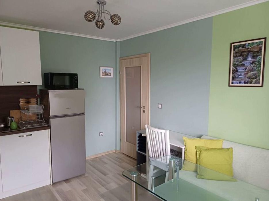 Тристаен апартамент под наем в ж.к. Младост 4, 2217845