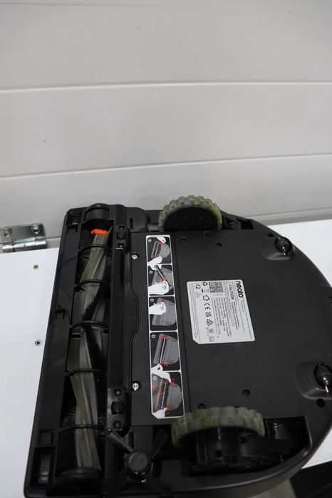 Роботизирана прахосмукачка Neato Robotics D10  НЕРАБОТИ