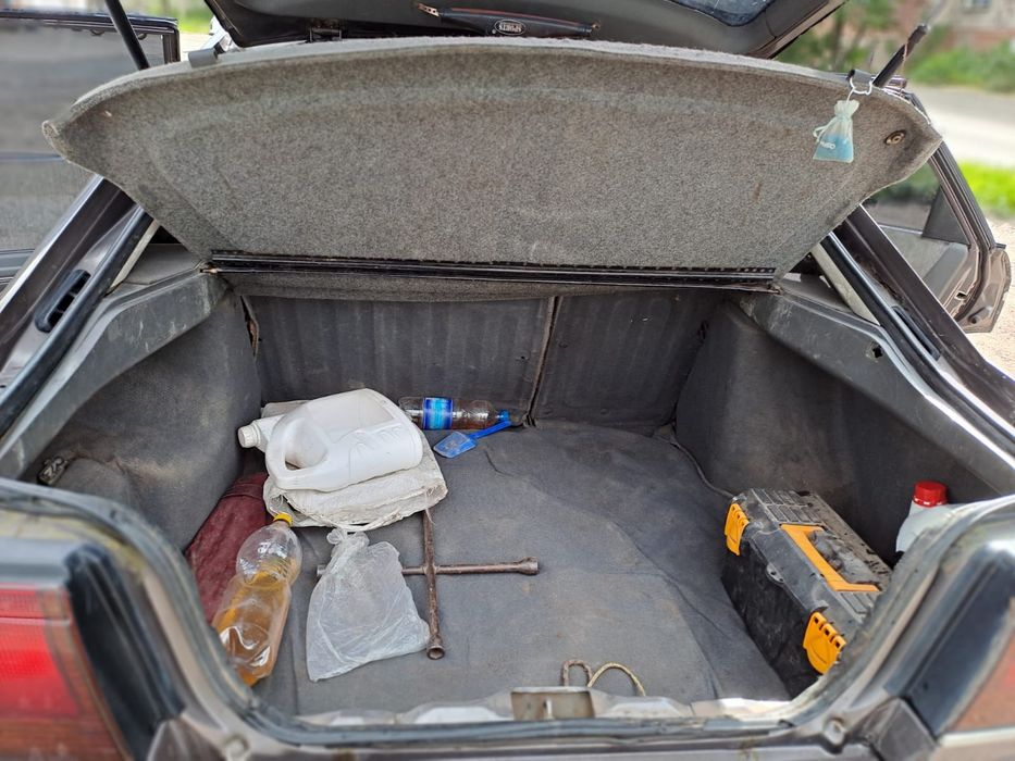 Продам автомобилей Мазда