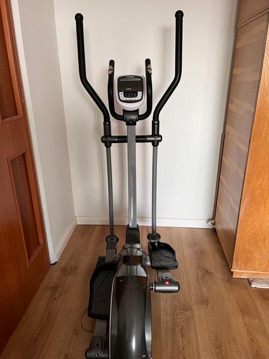 Bicicleta eliptica TOORX ERX-90 in stare ca noua functionala