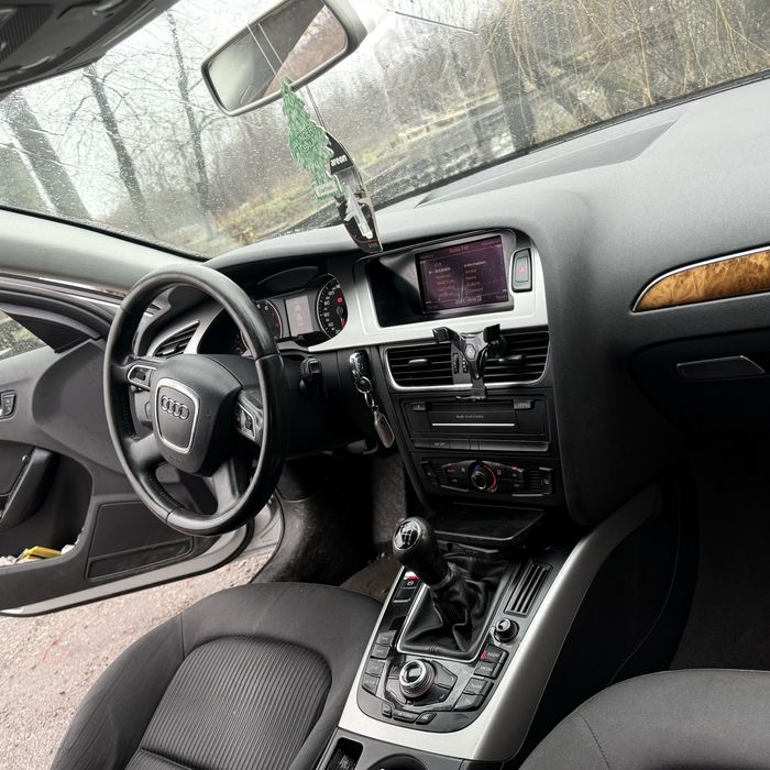 Vand Audi A4 2009 Benzina 1.8T