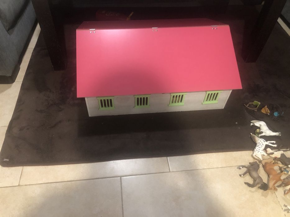 Детска конюшня с коне Schleich и аксесоари