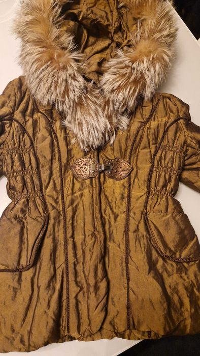 Дамско яке на италианската марка МОНА ЛИЗА,кожени акценти и меден цвят