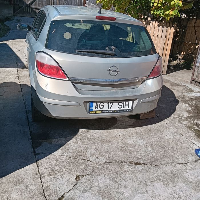 Vând Opel Astra h