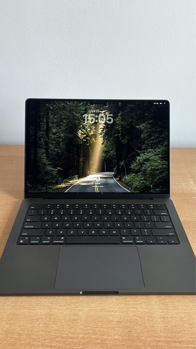 Macbook pro m4 16/512 14-inch spaceblack