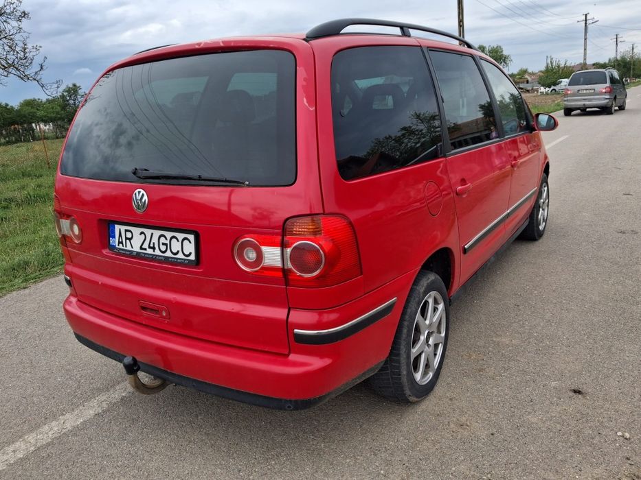 Vând Vw Sharan 1.9