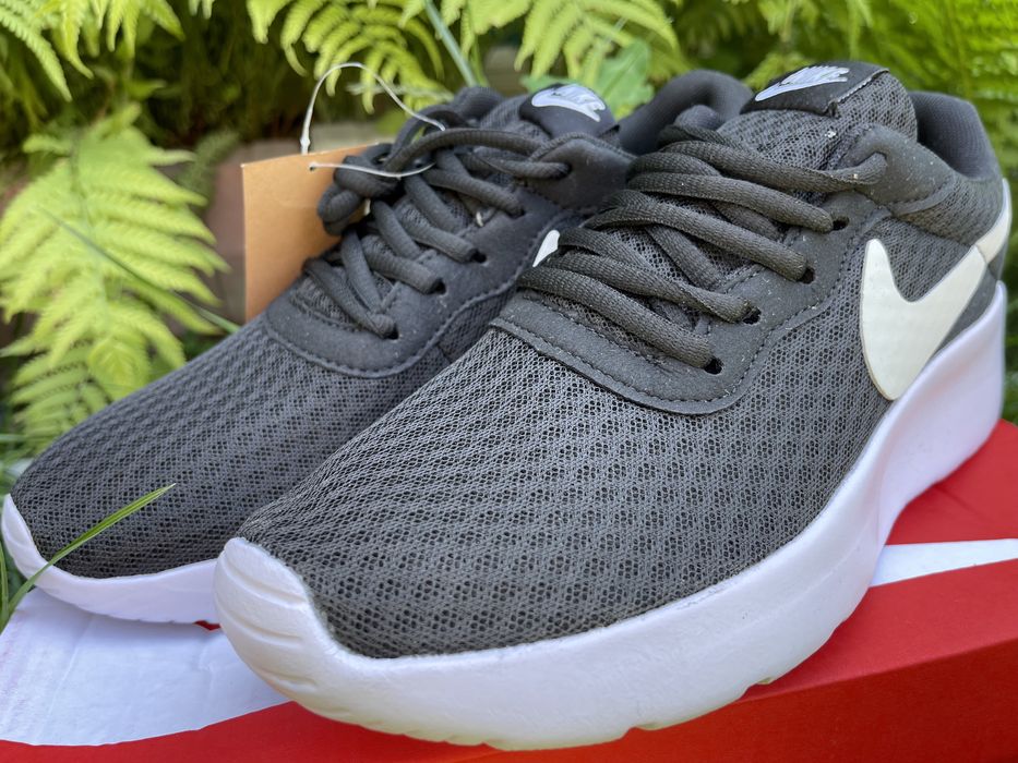 кроссовки Nike Tanjun