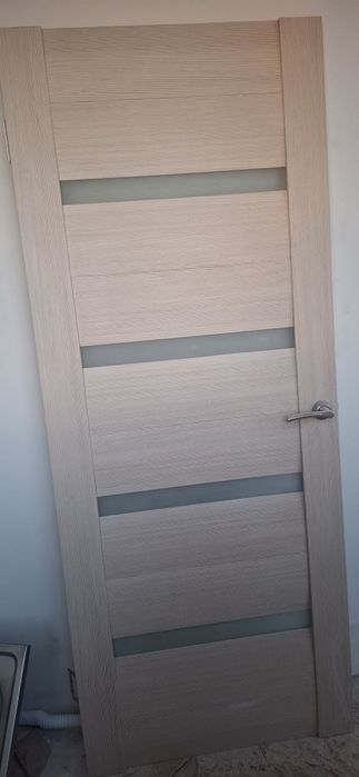 Продам дверь межкомнатную