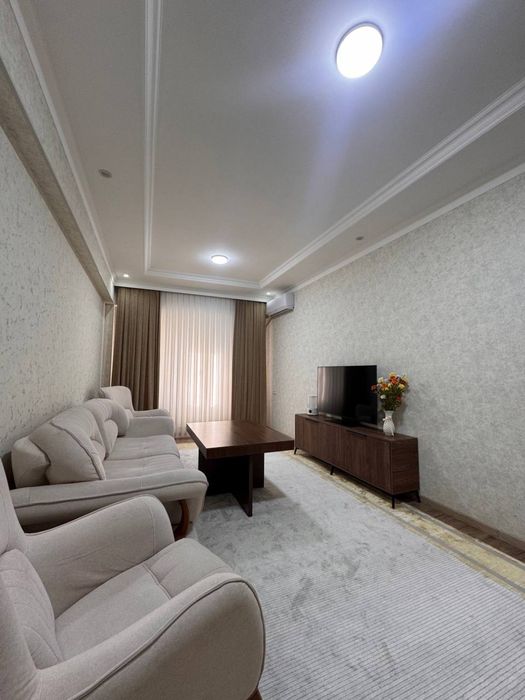 Namangan shahar,afsonalar vodiysida 3 xona evro remont uy sotiladi