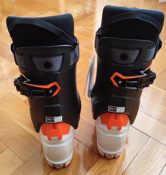 Clăpari NOI de tura Dynafit Speed 28.0