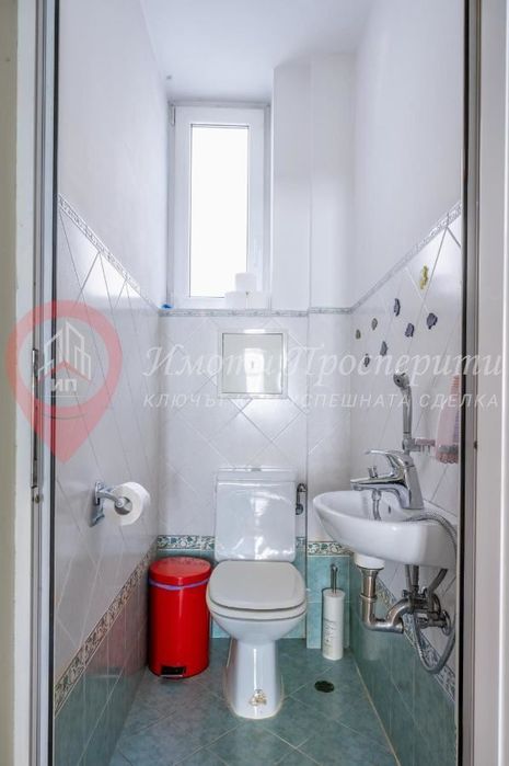 Дава се под наем Тристаен апартамент в София, Център - 92 кв.м за 950 € - Снимка #10