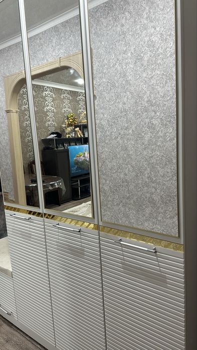 Спочно продам прихожи