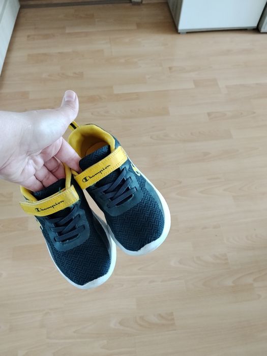 Adidasi confortabili nr 31