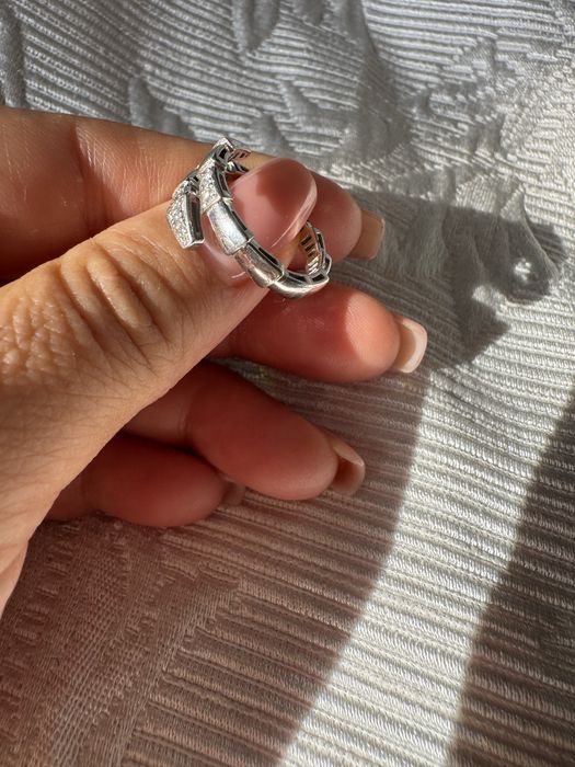 Кольцо с бриллиантами BVLGARI SERPENTI
