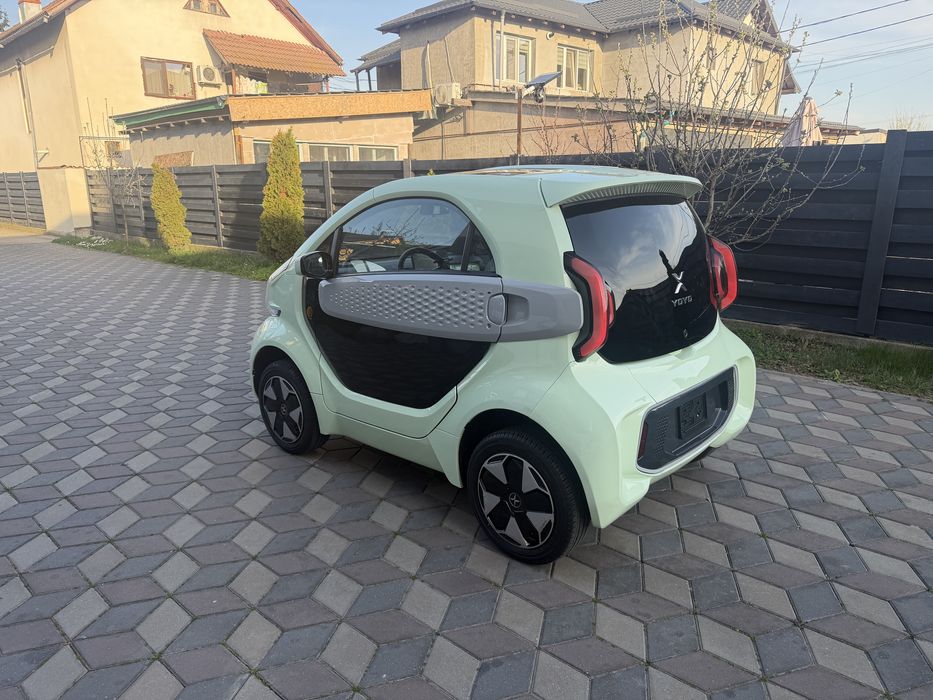 Xev Yoyo masina 16 ani b1