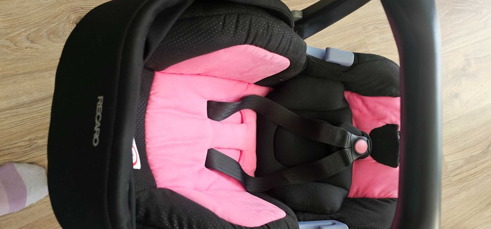 Столче за кола за бебе/кошница