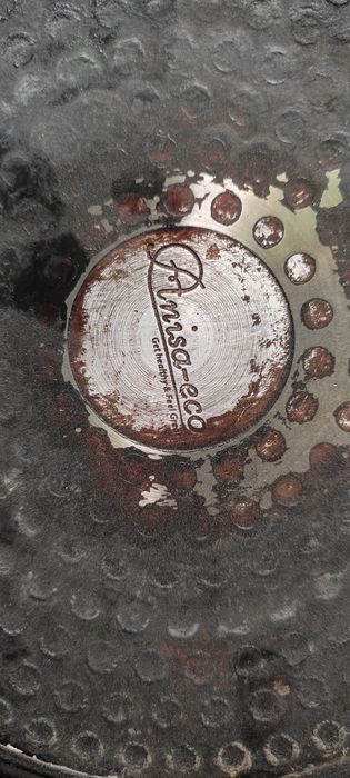 Сковородка в хорошем состоянии