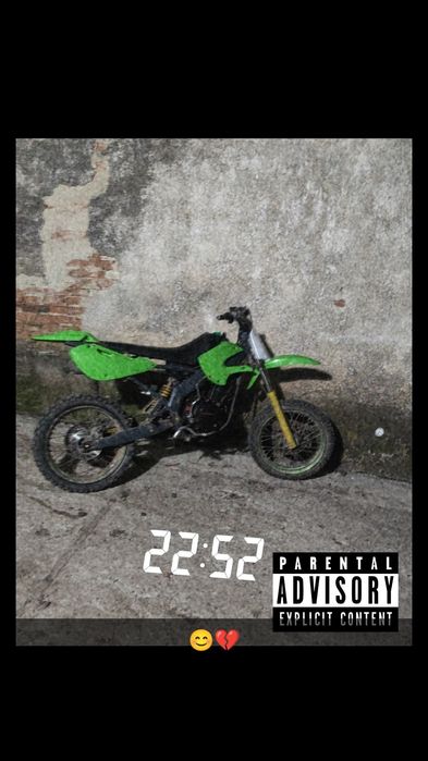 vînd cross 200cc motor nou, carene noi ,anvelope noi sau vînd pe atvv!