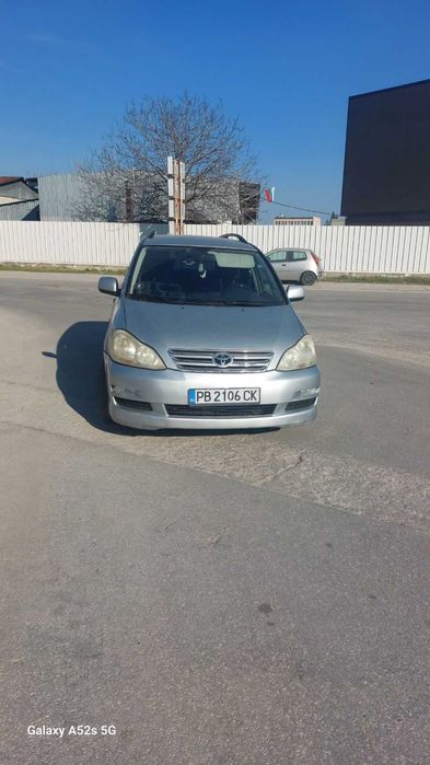 Тойота авенсис версо