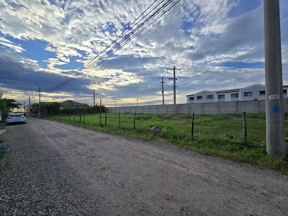 VINZARE TEREN Zona Arcasilor