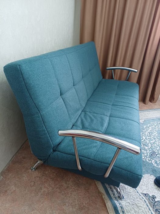 Продам диван в хорошем состояний