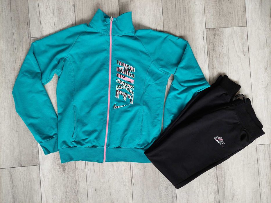 Дамски екип Nike