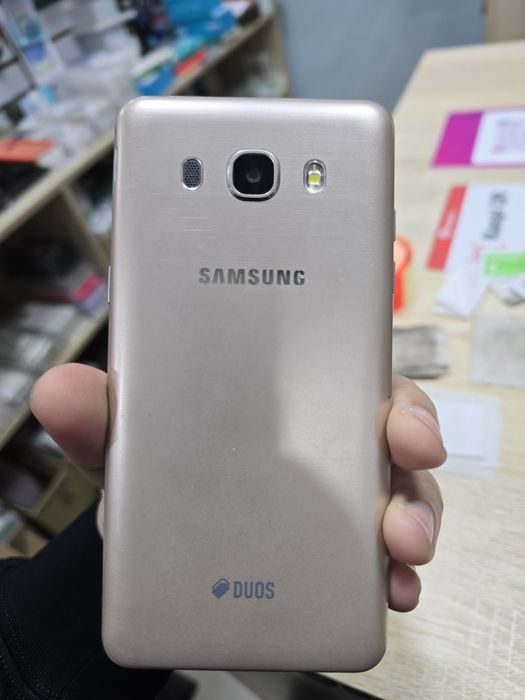 Продам Samsung Galaxy J5 (16) J510