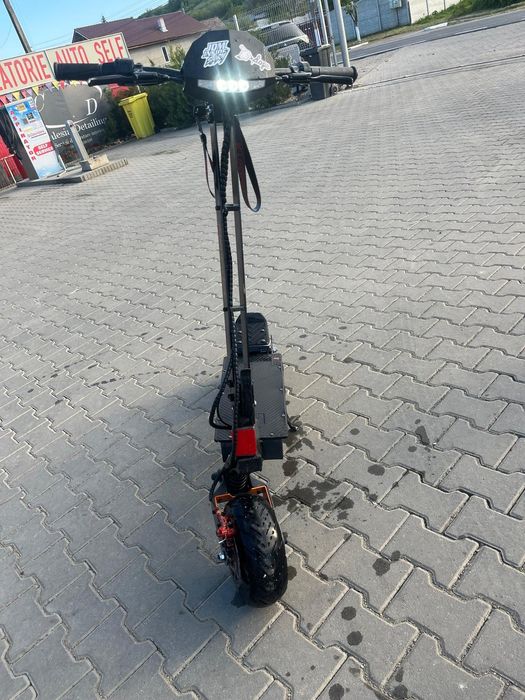 Vand trotineta electrica