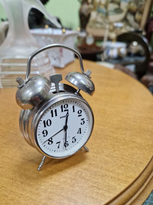 Антикварен колекционерски руски будилник Ракета
