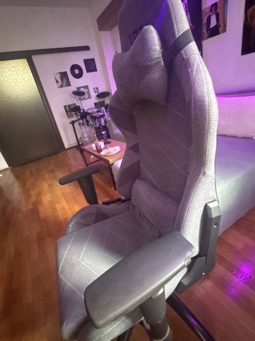 Scaun Gaming Leet textil