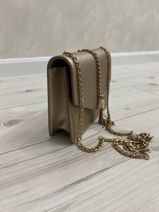 Продам стильную сумку бронзового цвета