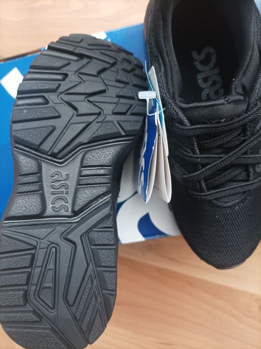 2бр ASICS GEL нови оригинални маратонки