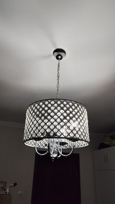 Candelabru cu pietricele