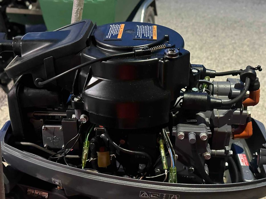 Лодка с двигател Yamaha