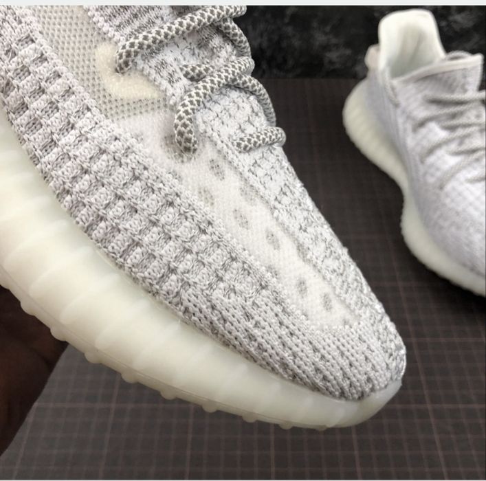Yezzy 350 noi cu cutie