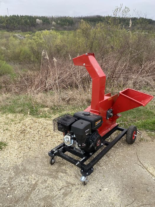 Tocător crengi și resturi vegetale bezina sau electric