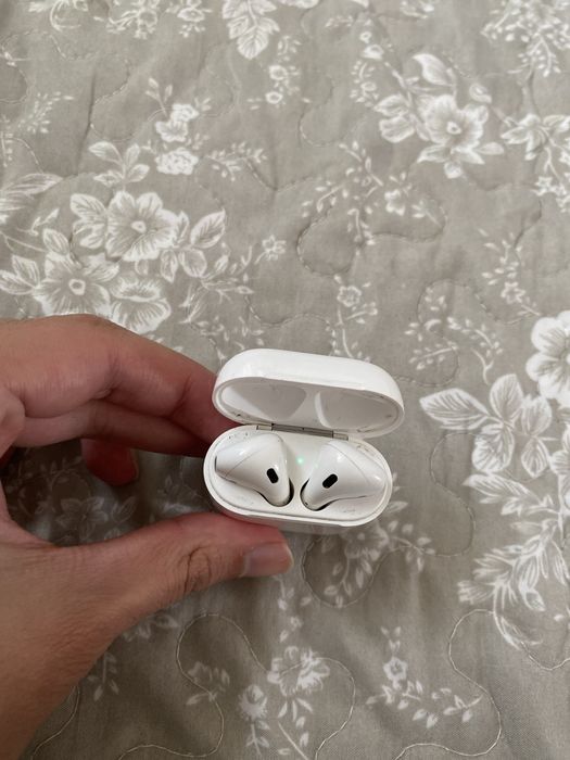 Airpods 2 (хорошее состояние)