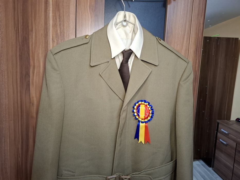 Palton militar DEOSEBIT