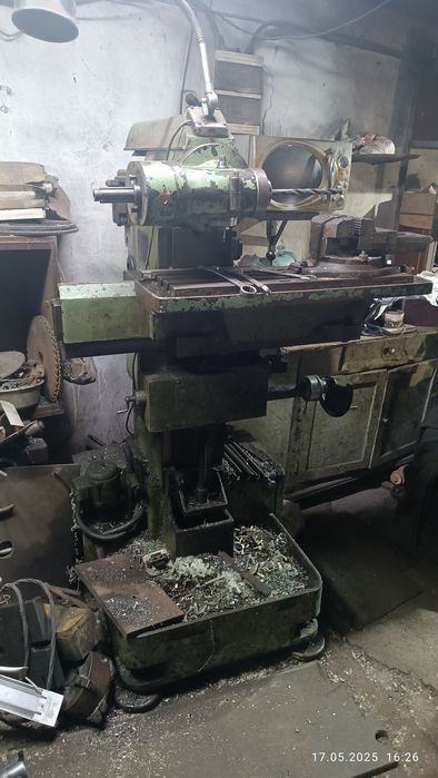 Фрезерный станок продам