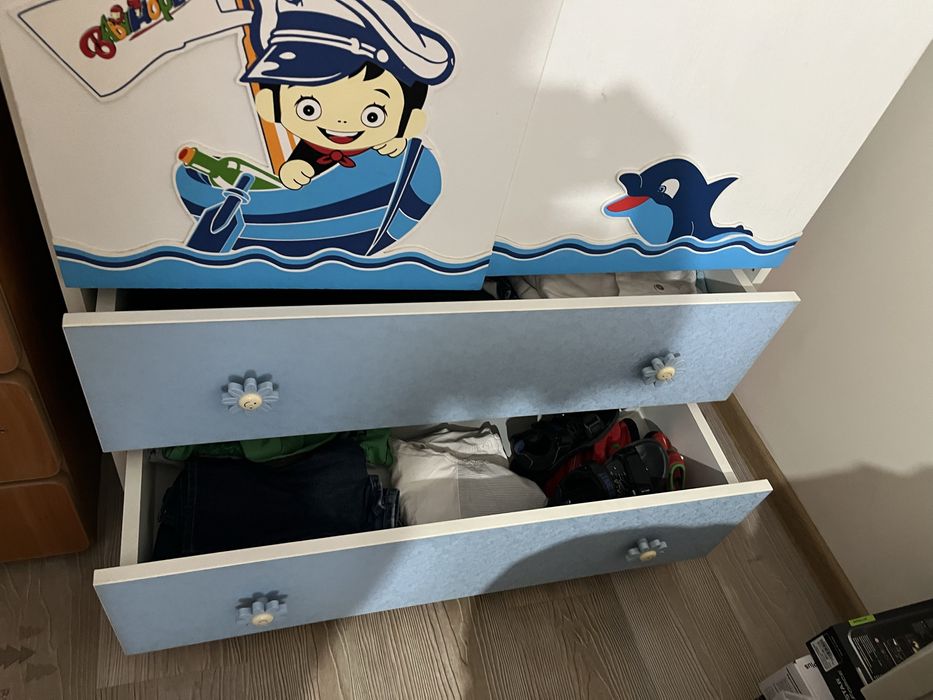 Гардероб за детска стая