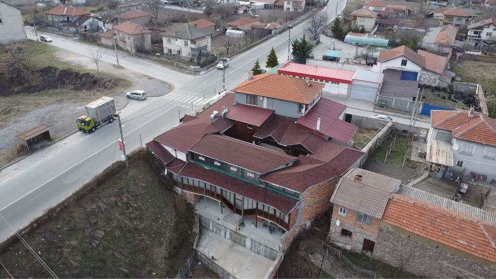 Продава се Заведение в Асеновград - 450 кв.м за 1778 €/кв.м - Снимка #1