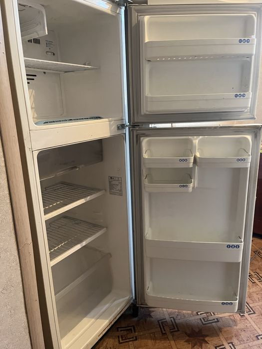 Продается холодильник