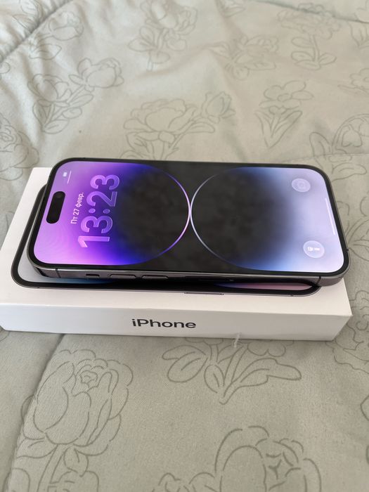 Продам айфон 14 про